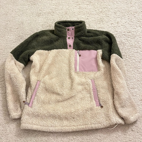 Roxy Sherpa Pullover with pocket - Cream, Olive, and Pink‎ - Picture 2 of 8